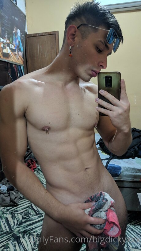 Tomas Rager free pornstar photo