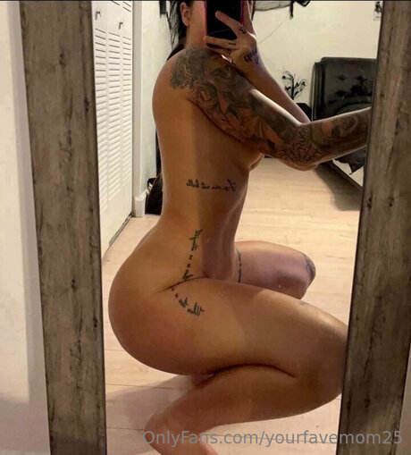 Yourfavemom25 pornstar sex pics