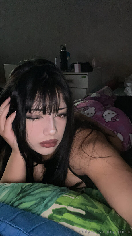 Nixiiuu sexy star gallery