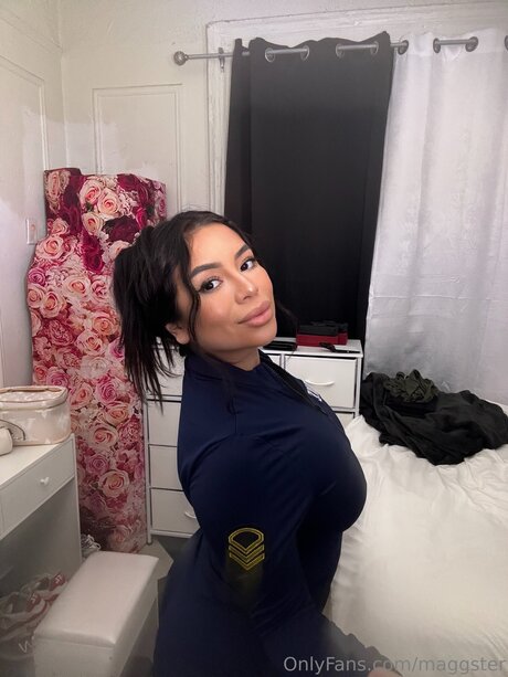 Loveelunaaa star sexy picture