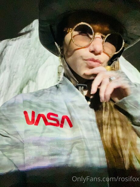 Rosifox nice model img