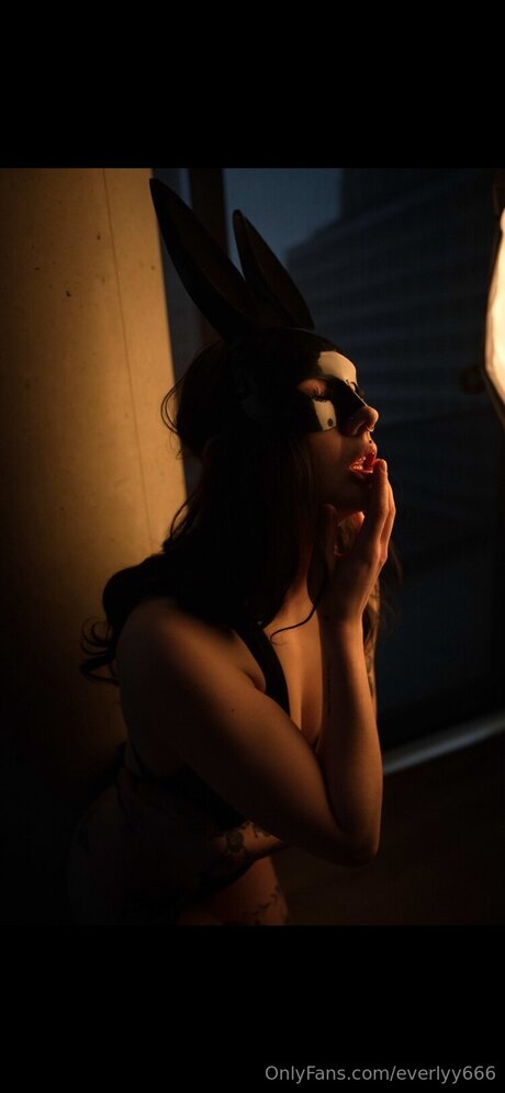 Everlyy666 pornstar xxx photo
