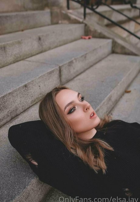 Elsa Jay pornstar art image