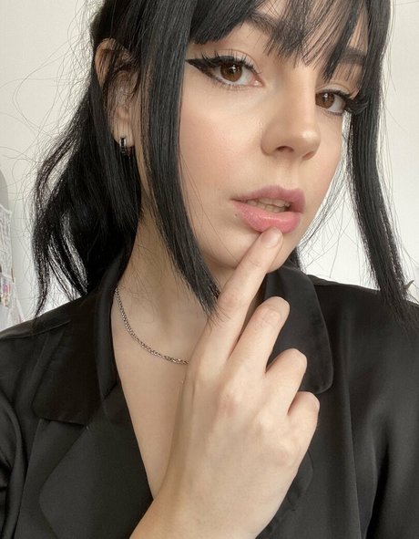 Gothiccprada high quality model picture