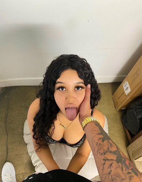 ilovetinder naked model gallery