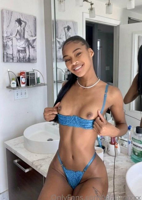 islabizaxxx pornographic star pics