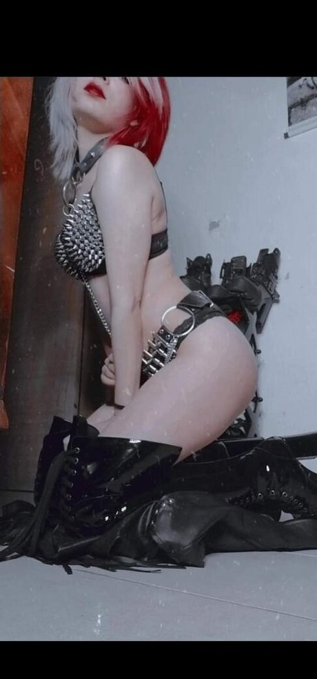 Larissa Macena adult model archive