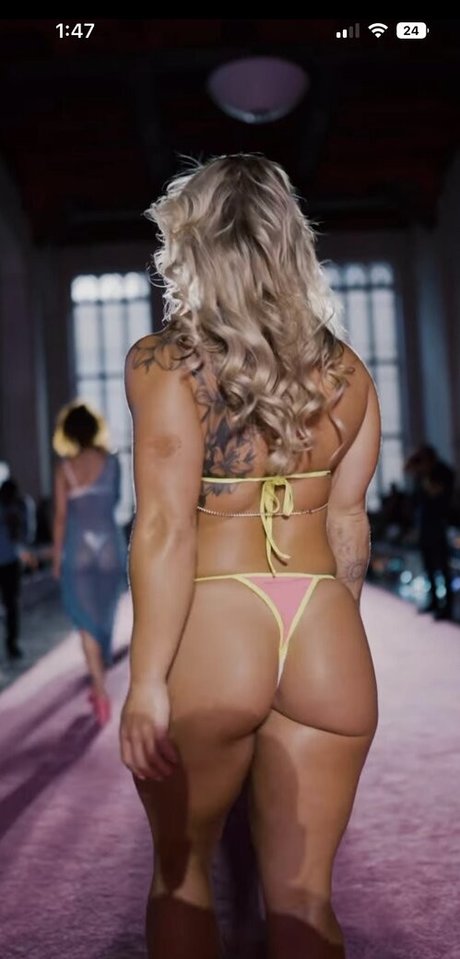 Dani Elle Speegle star nice image