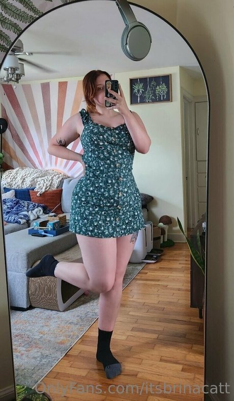 itsbrinacatt star top photos