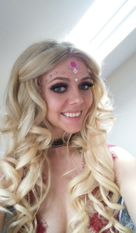 Aurora Indica star erotic archive