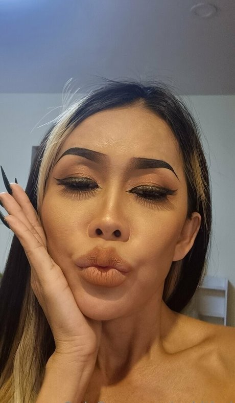 nokithai model erotic archive