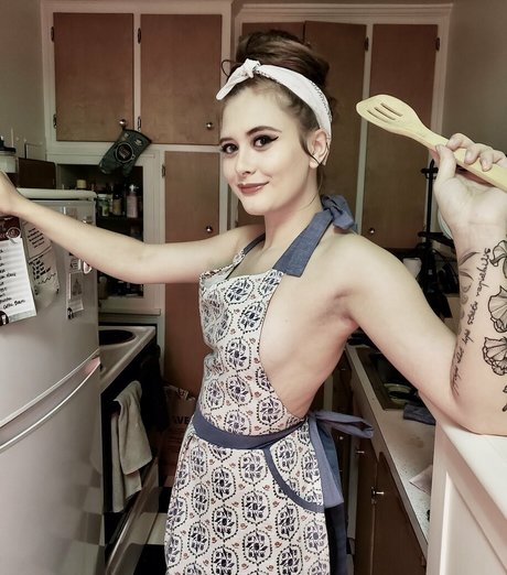 dakotamoonj perfect model images