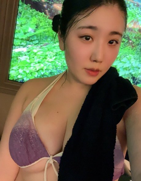 ravirin live naked actress pictures