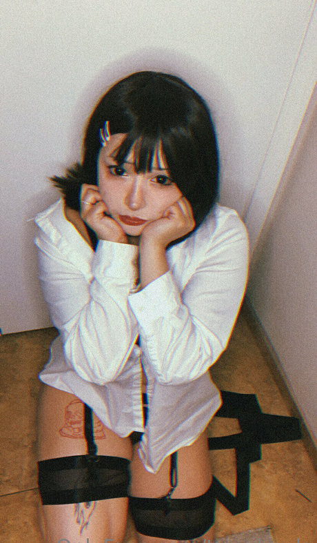 twoghouls star photos