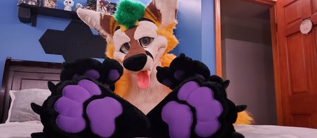 thepineapplefox naked pornstar pic