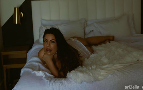 officiallyemmyjames nudes actress image