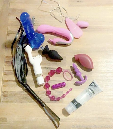 lauren2020 star exclusive pic