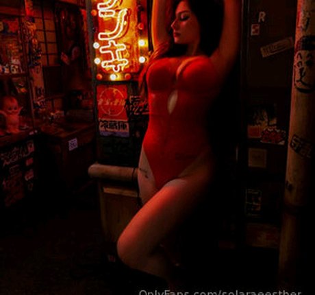 solaraeesther model nude photo