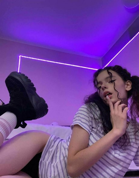 shawtnees pornstar exclusive images