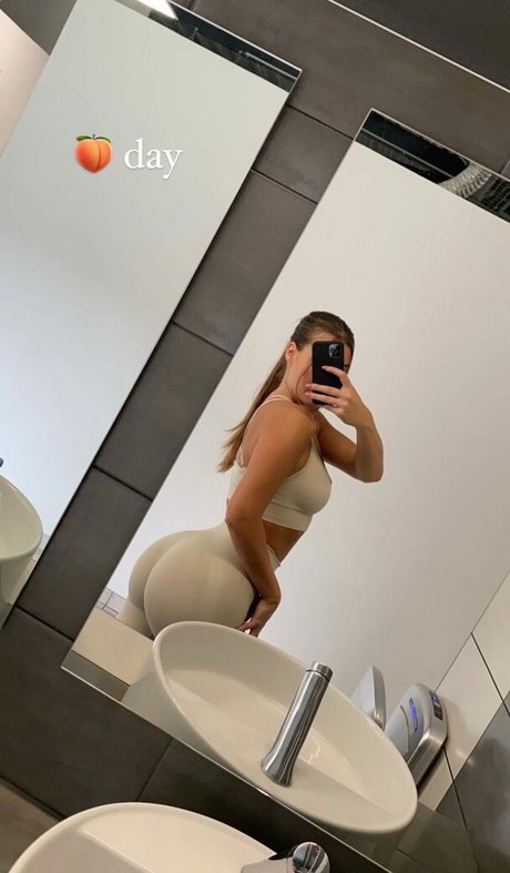 Ophe naked pornstar image