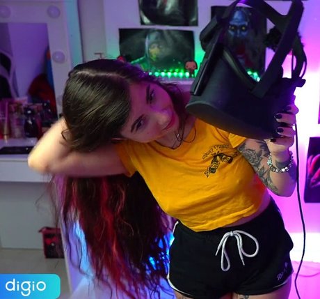 Nicole Diretora pretty star pic