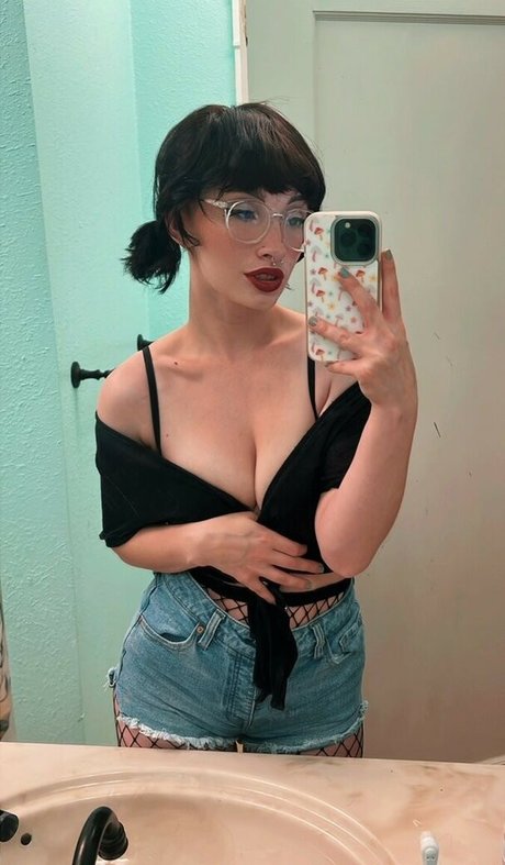 givemethespooks pretty model gallery