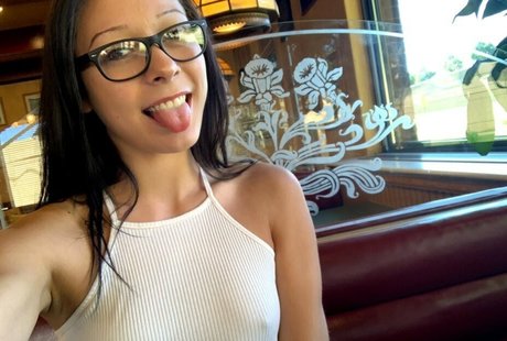 autumn2blazed sex actress picture