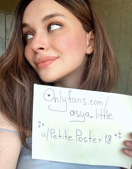 Asya Little porn star img