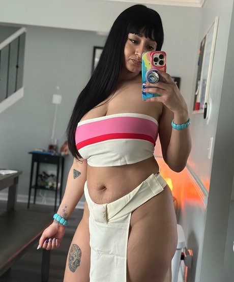 DelilahMoonx sex model pic