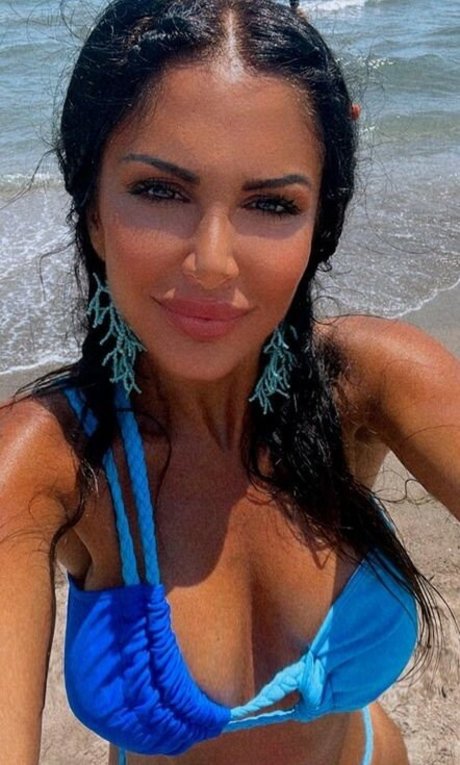 Ginia 900 star pornographic photo