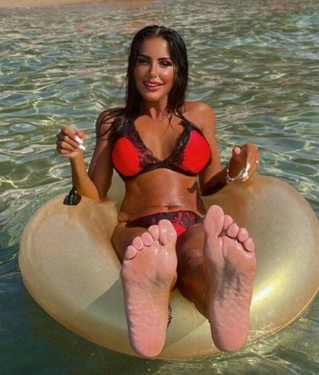 Ginia 900 nice actress galleries