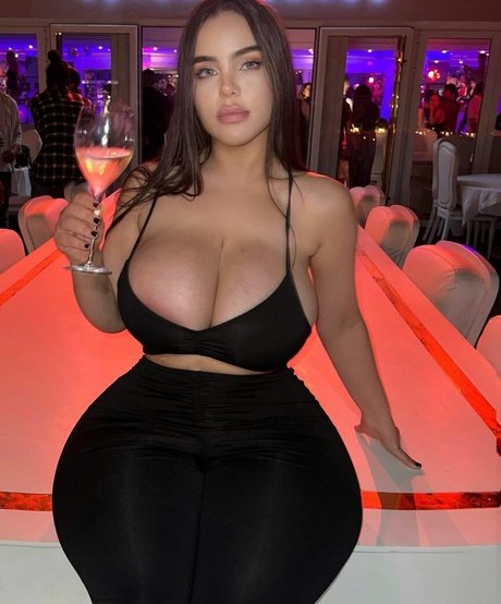 Noure Sahli top actress picture