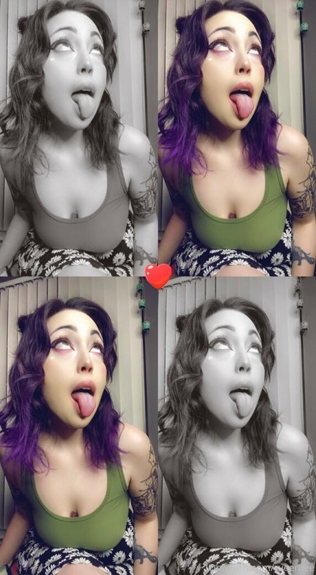 rueeruee adult model galleries