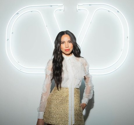 Jurnee Smollett pornstar top image