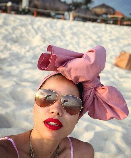 Jurnee Smollett sexy pornstar pictures