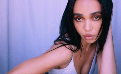 FKA Twigs star erotic gallery
