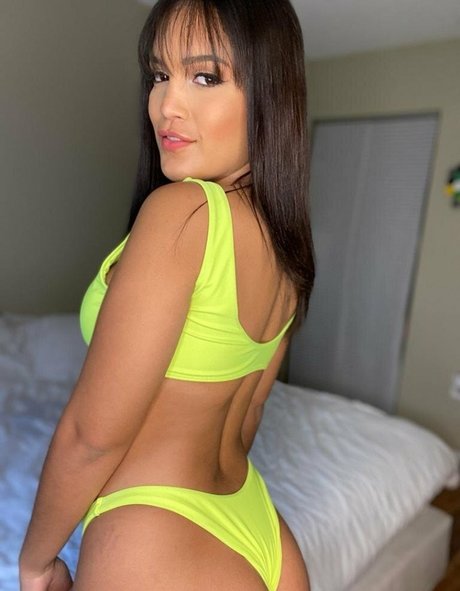 Alina Belle pornstar nudes photos