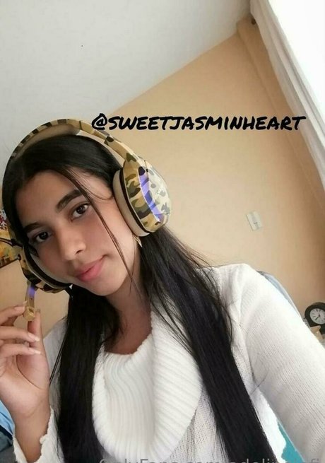 adelineinfi xxx star galleries