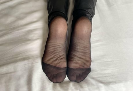 Theresa Edward star exclusive picture