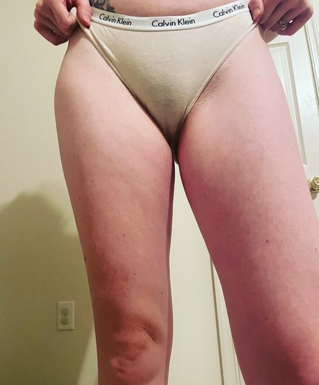 Cay Wild pornstar free gallery