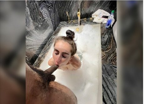 Innabgnyc model erotic pictures