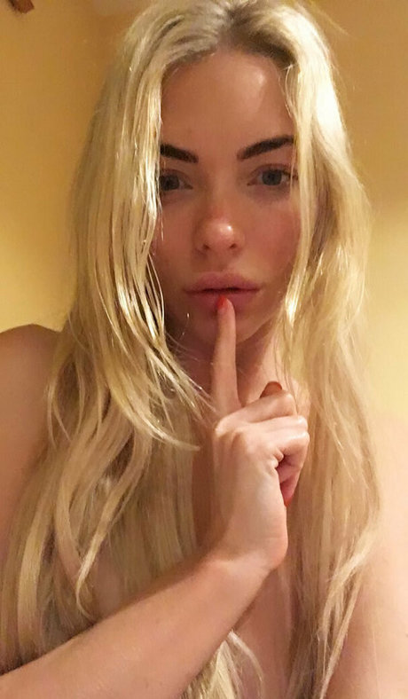 aprilsummersvip star exclusive photo