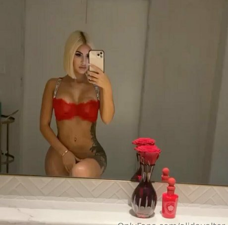 alidayalter model beautiful image