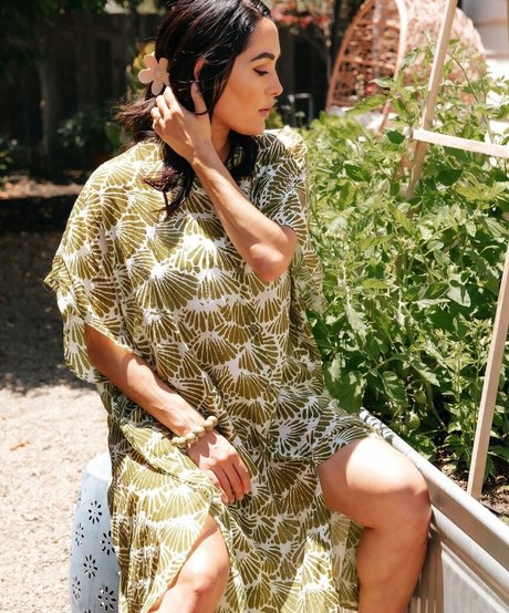 Nikki Bella free actress photos