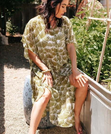 Nikki Bella model sexy pic