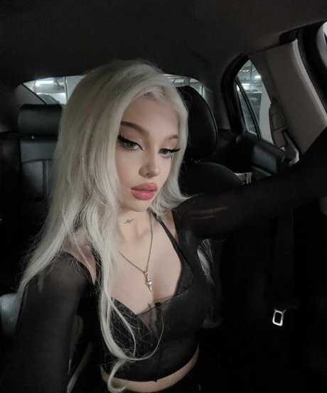 foulbones star nudes photos