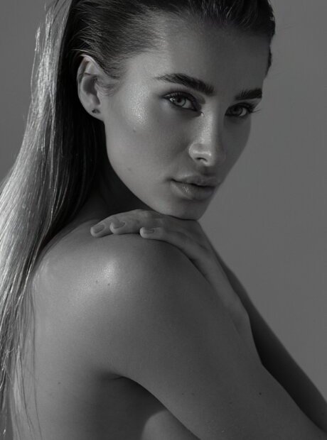 Aleksandra SKubis model art img