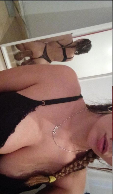 Paulasiri2 model pic