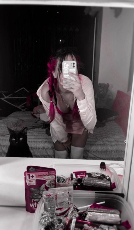 Coelho__pink pornstar top picture