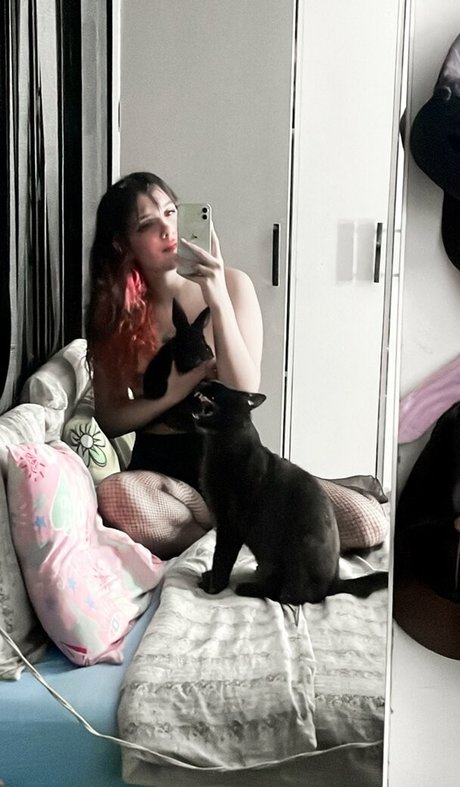 Coelho__pink model nude galleries